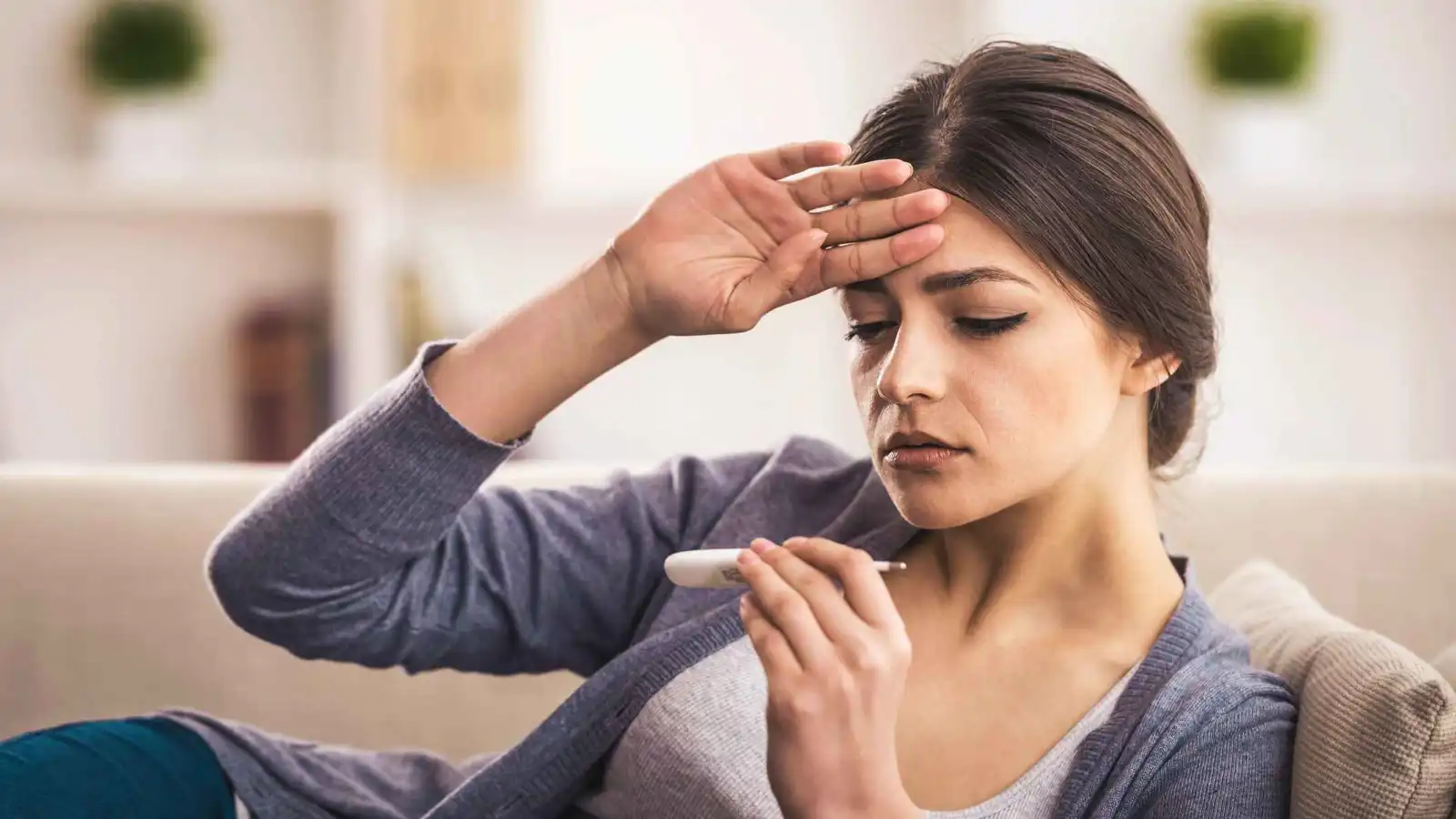 أخطاء شائعة تجعل الحمى أخطر مما تتصور