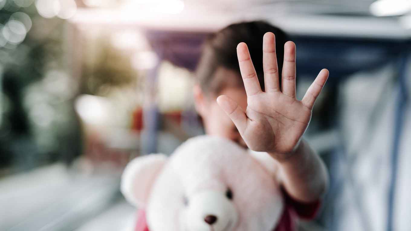 جريمة تهز المغرب.. ممرض يغتصب قاصرًا داخل مستشفى عسكري