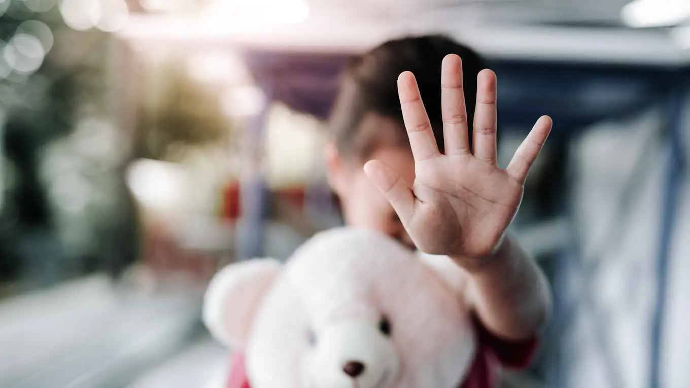 جريمة تهز المغرب.. ممرض يغتصب قاصرًا داخل مستشفى عسكري