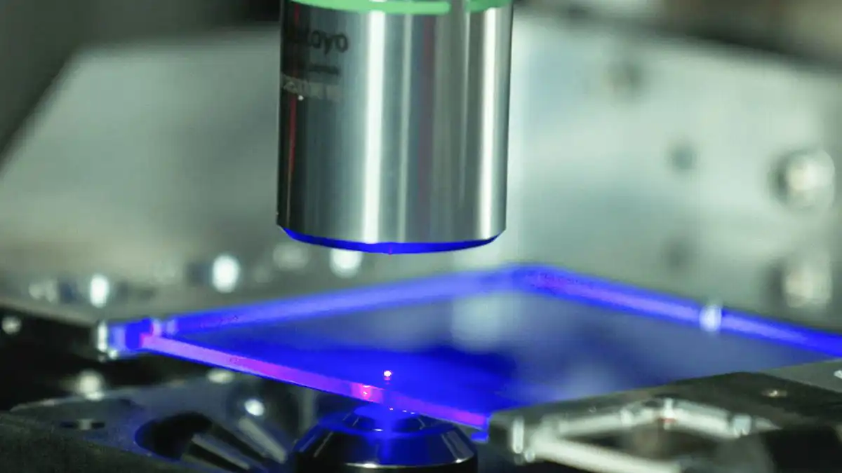 تقنية تخزين البيانات على الزجاج