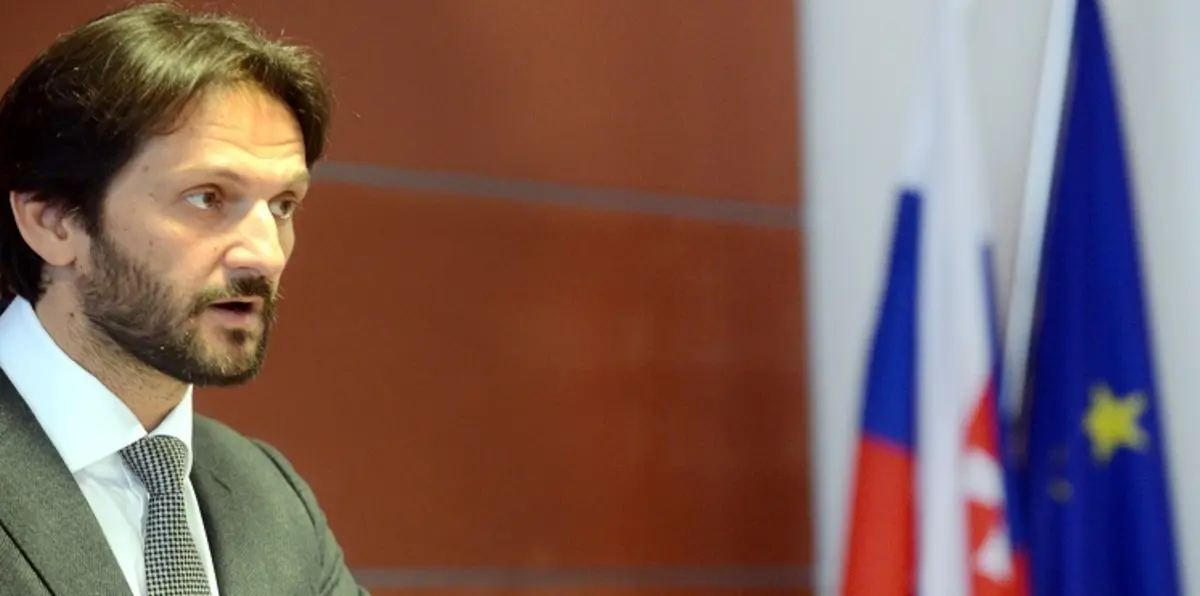 سلوفاكيا تطرد سعوديا اعتقلته بعد هجمات باريس