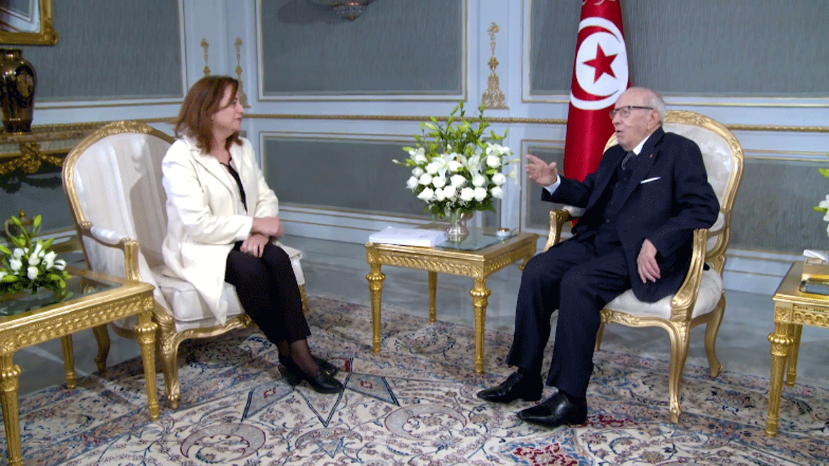 الكشف عن تخطيط حركة "النهضة" التونسية لاغتيال السبسي وفرانسوا هولاند (فيديو)