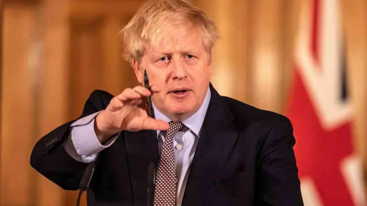جونسون يعلن الاثنين تاريخ انتهاء الإغلاق في بريطانيا