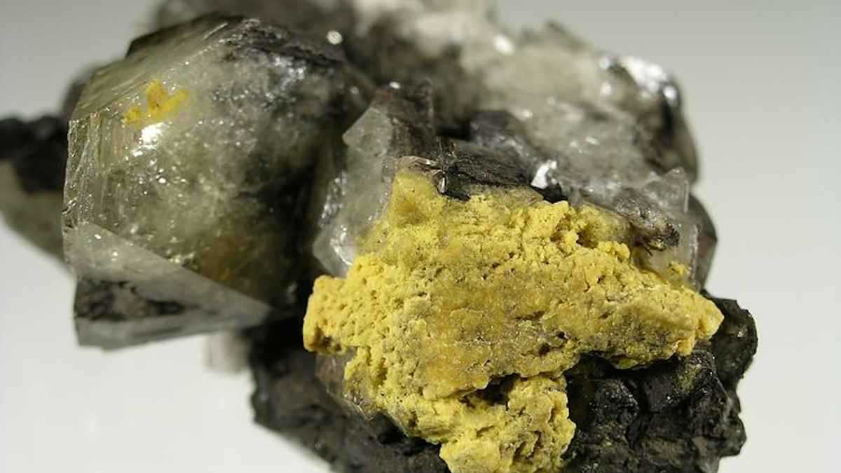 صدفة تقود للعثور على أحد أندر معادن الأرض في ألمانيا (صورة)