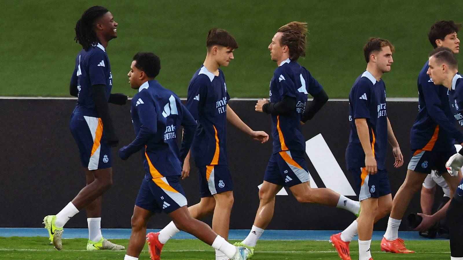 مباراة الأهلي المصري تحت أنظار لاعبي ريال مدريد (صور)