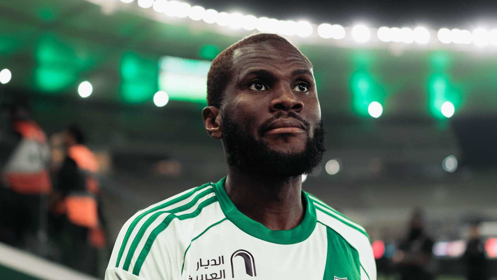 فرانك كيسيه يحسم مستقبله مع الأهلي السعودي 