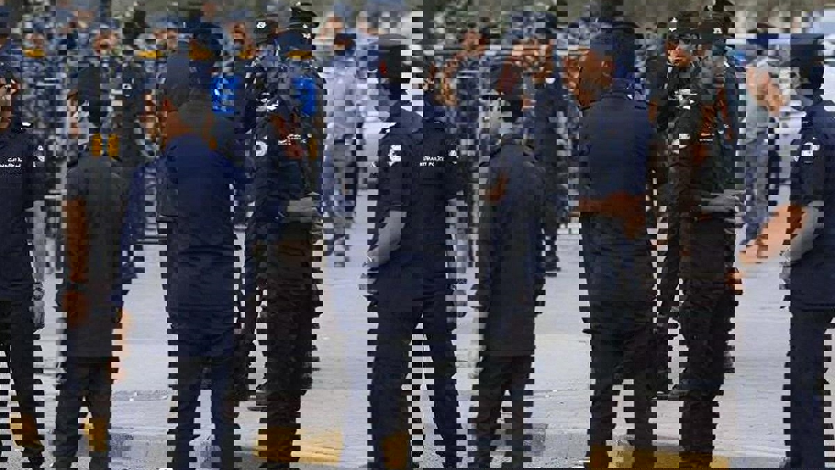 شبكة "متشبهين بالنساء" في الكويت تستدرج الأطفال بملابس خادشة