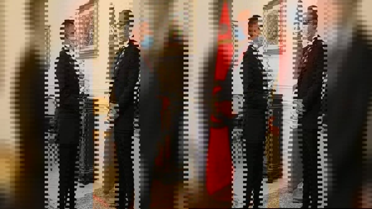 تونس.. وضع مدير المخابرات السابق لزهر لونغو تحت الإقامة الجبرية