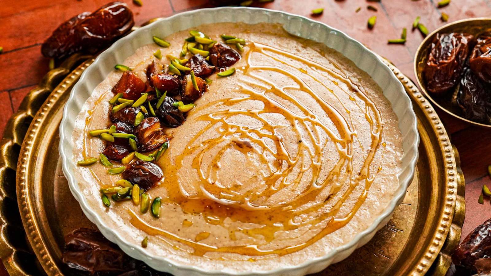 وصفة "التلبينة النبوية" على "تيك توك".. ما تأثيرها على الصحة النفسية؟ (فيديو)