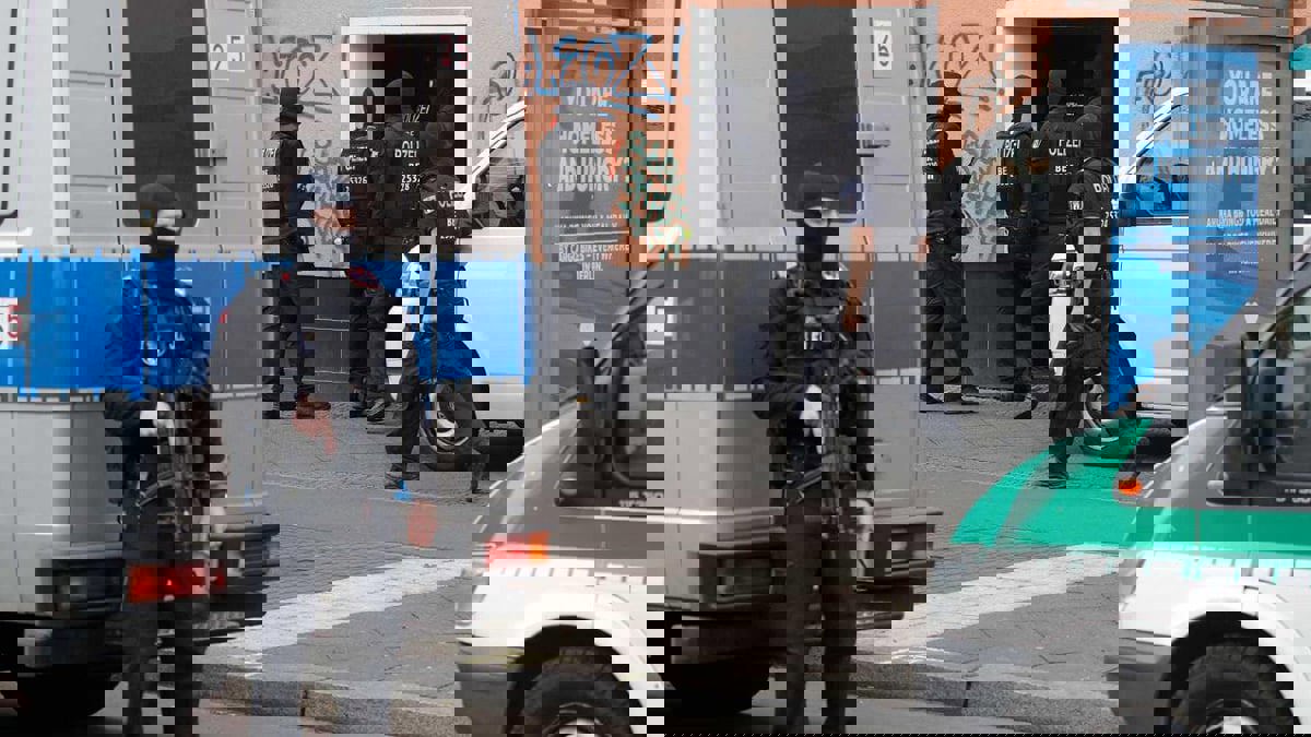 الشرطة الألمانية تفتش مكاتب وزارتي المالية والعدل في قضية فساد