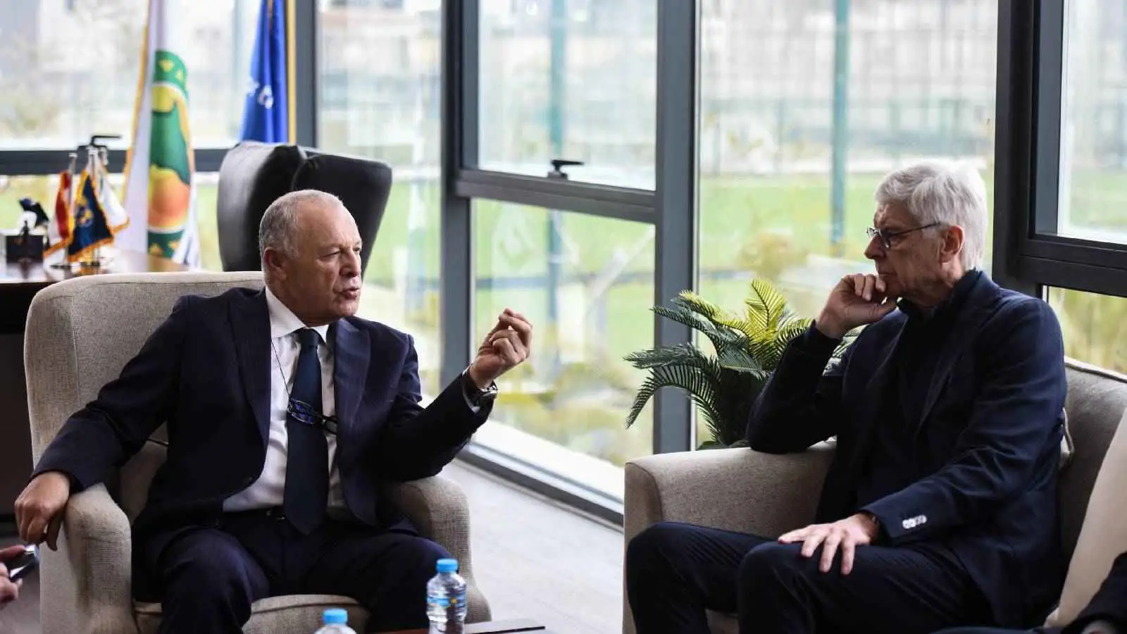 ماذا قال فينغر عن مشاركة الأهلي المصري في مونديال الأندية؟