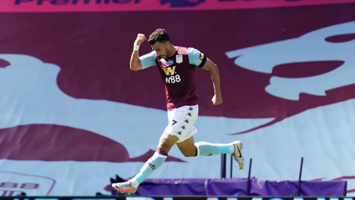 تريزيغيه يصبح ثاني هدافي أستون فيلا هذا الموسم بعد هدفيه في شباك كريستال بالاس