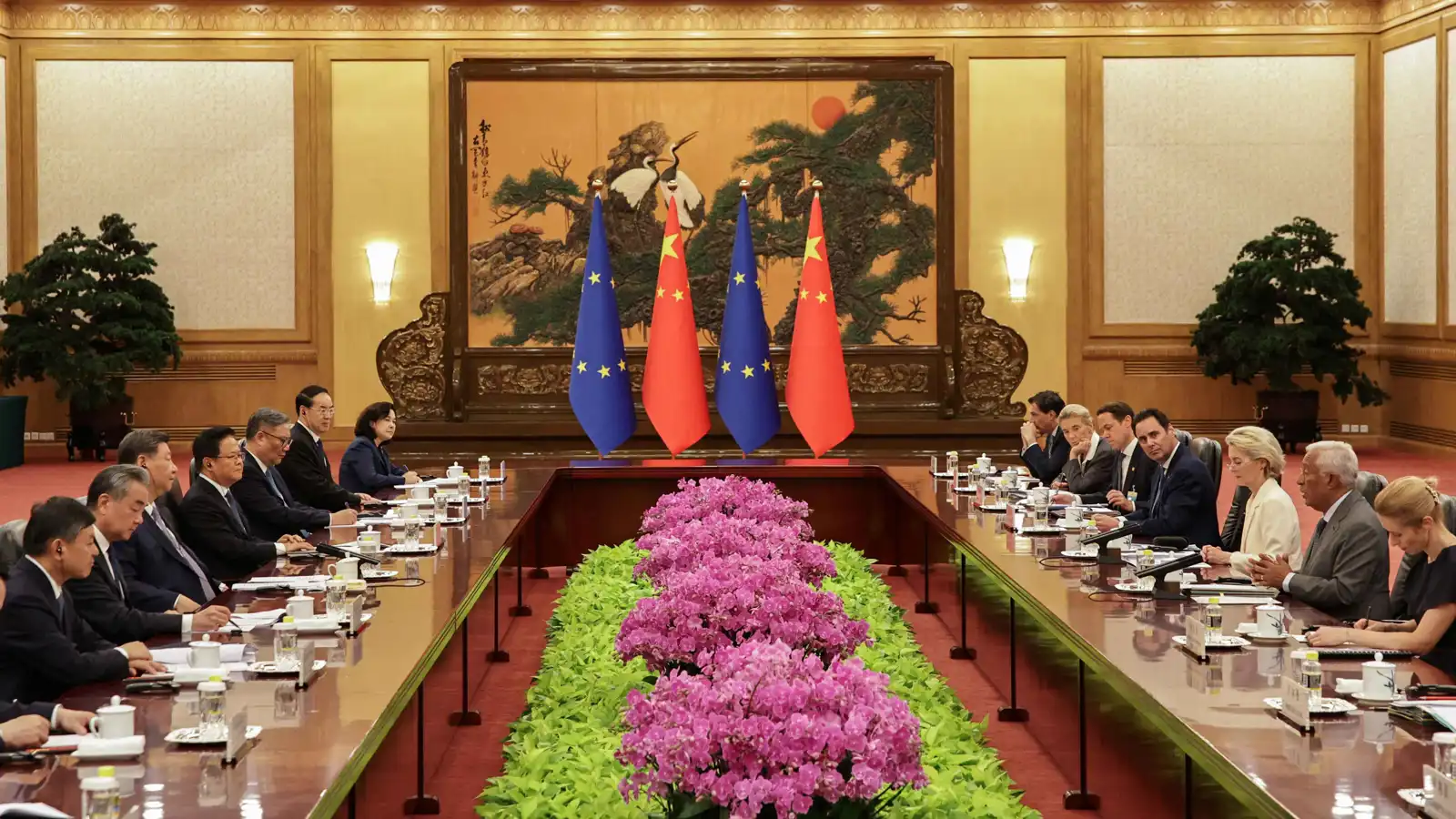 الصين تستدرج أوروبا.. مفاوضات فردية بدل "الصدام الجماعي"