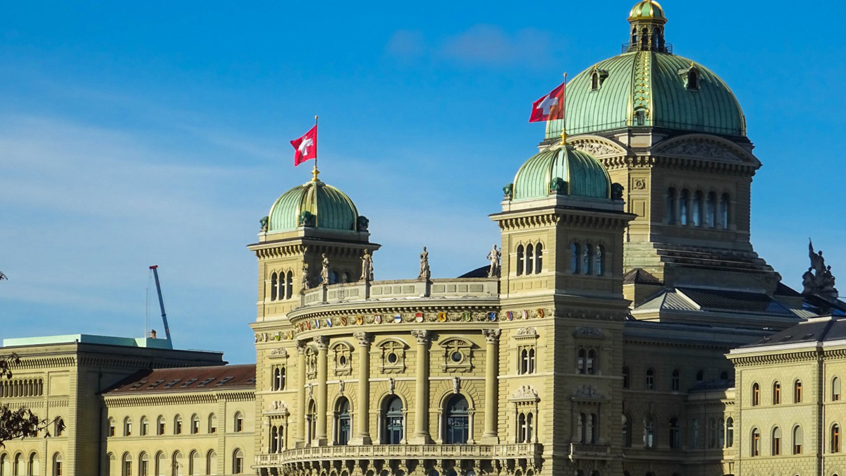 محكمة دولية تأمر إيران بدفع ملياري دولار إلى تركمانستان