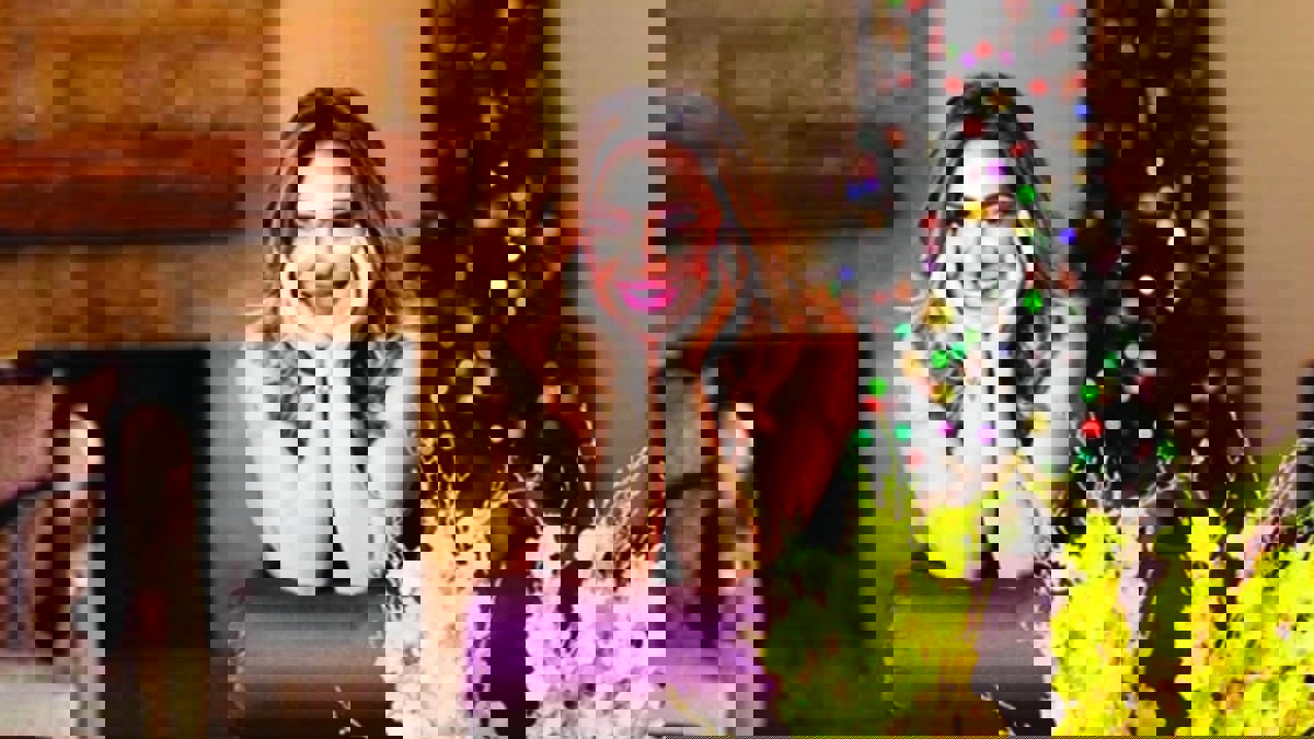 طليقة شريف منير تتعرض لحادث سير