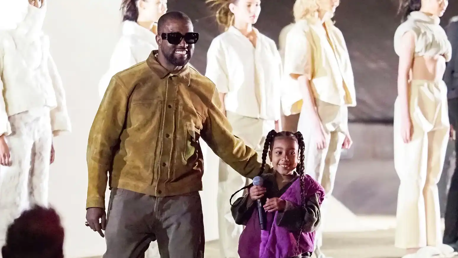 هل انتقد كانييه ويست عادات ابنته نورث مرة أخرى؟ (فيديو)