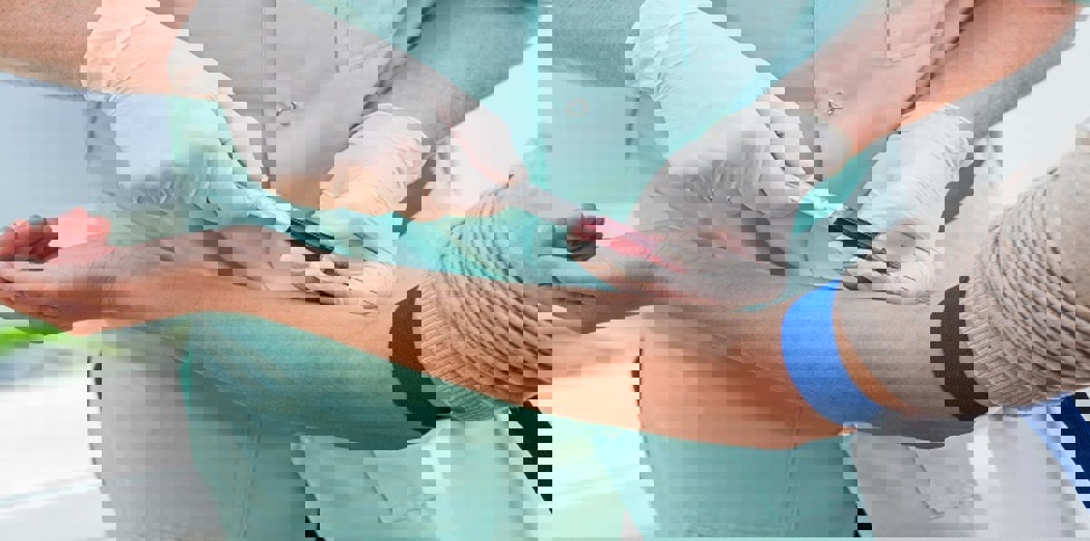 اختبار دم يكشف احتمال إصابتك بأزمة قلبية