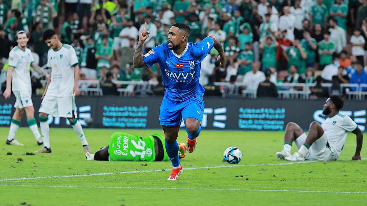 يريد منزل نجم كبير.. سبب غريب لخلاف الهلال السعودي ومالكوم (فيديو)