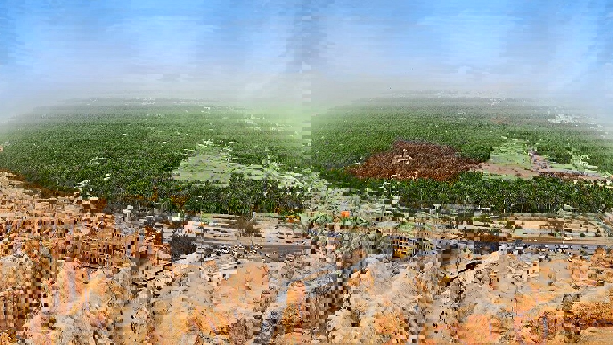 بعد الانفتاح السياحي.. السعودية تفرض غرامات على مخالفة "اللباس المحتشم"