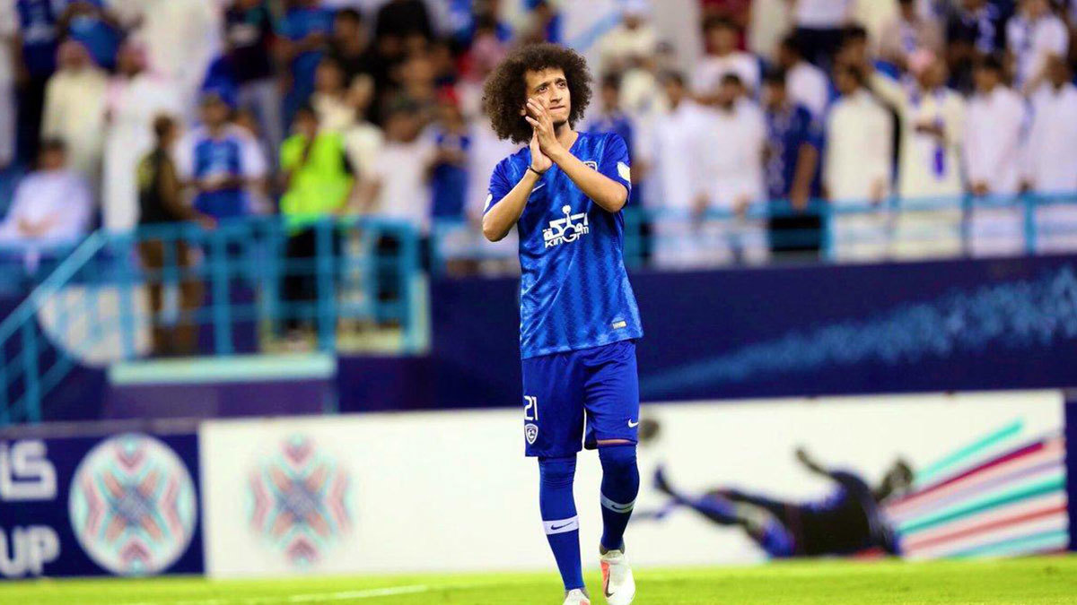 تقارير: شباب الأهلي دبي والجزيرة يسعيان لضم عموري بعد توقف مفاوضاته مع نادي الهلال السعودي