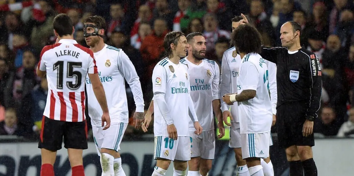 ريال مدريد يرفض هدية نادي برشلونة ويسقط في فخ أتلتيك بلباو بالدوري الإسباني