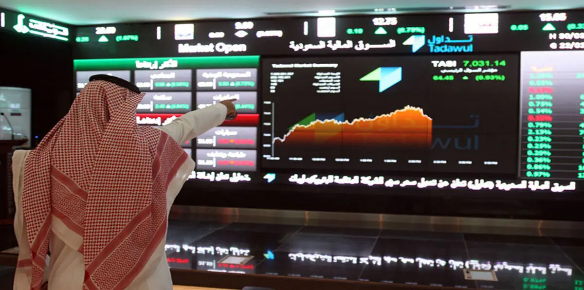 البورصة السعودية ترتفع بدعم من البنوك وتدفقات أجنبية وقطر تتراجع