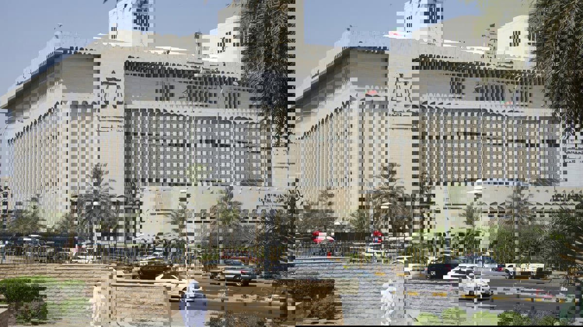 "تعدد الزوجات" دون عدل يدفع 100 كويتية لطلب الطلاق 