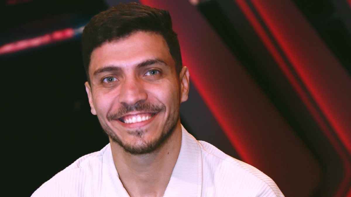 الهدف إضعاف الزمالك.. تعليق مثير حول انتقال محمد شريف إلى الأهلي