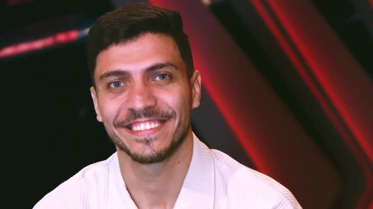 الهدف إضعاف الزمالك.. تعليق مثير حول انتقال محمد شريف إلى الأهلي