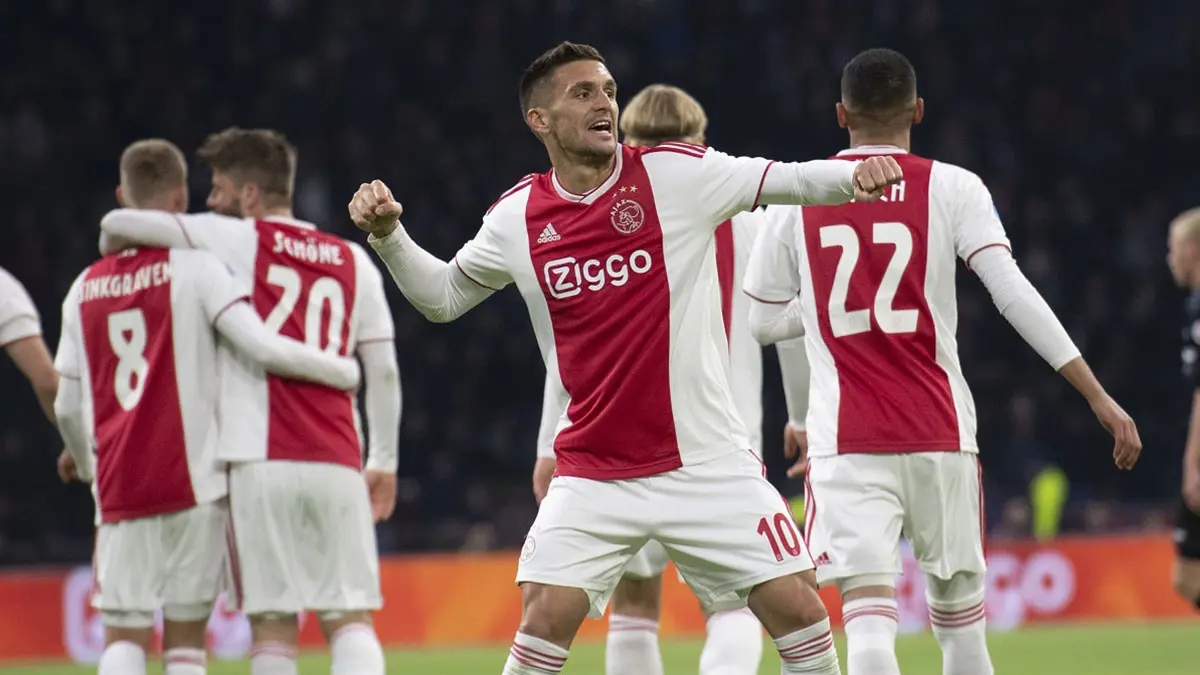 القنوات الناقلة لمباراة ريال مدريد ضد أياكس أمستردام اليوم في دوري أبطال أوروبا