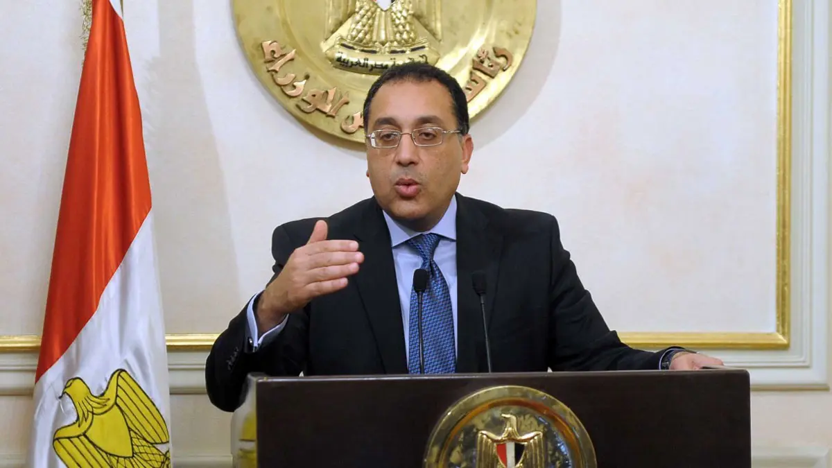 مصر تمدد حظر التجوال لمدة أسبوعين وتخفض عدد الساعات