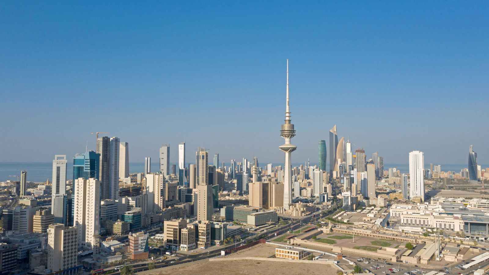 حتى إشعار آخر.. الكويت تغلق مجالها الجوي وسط التصعيد في المنطقة