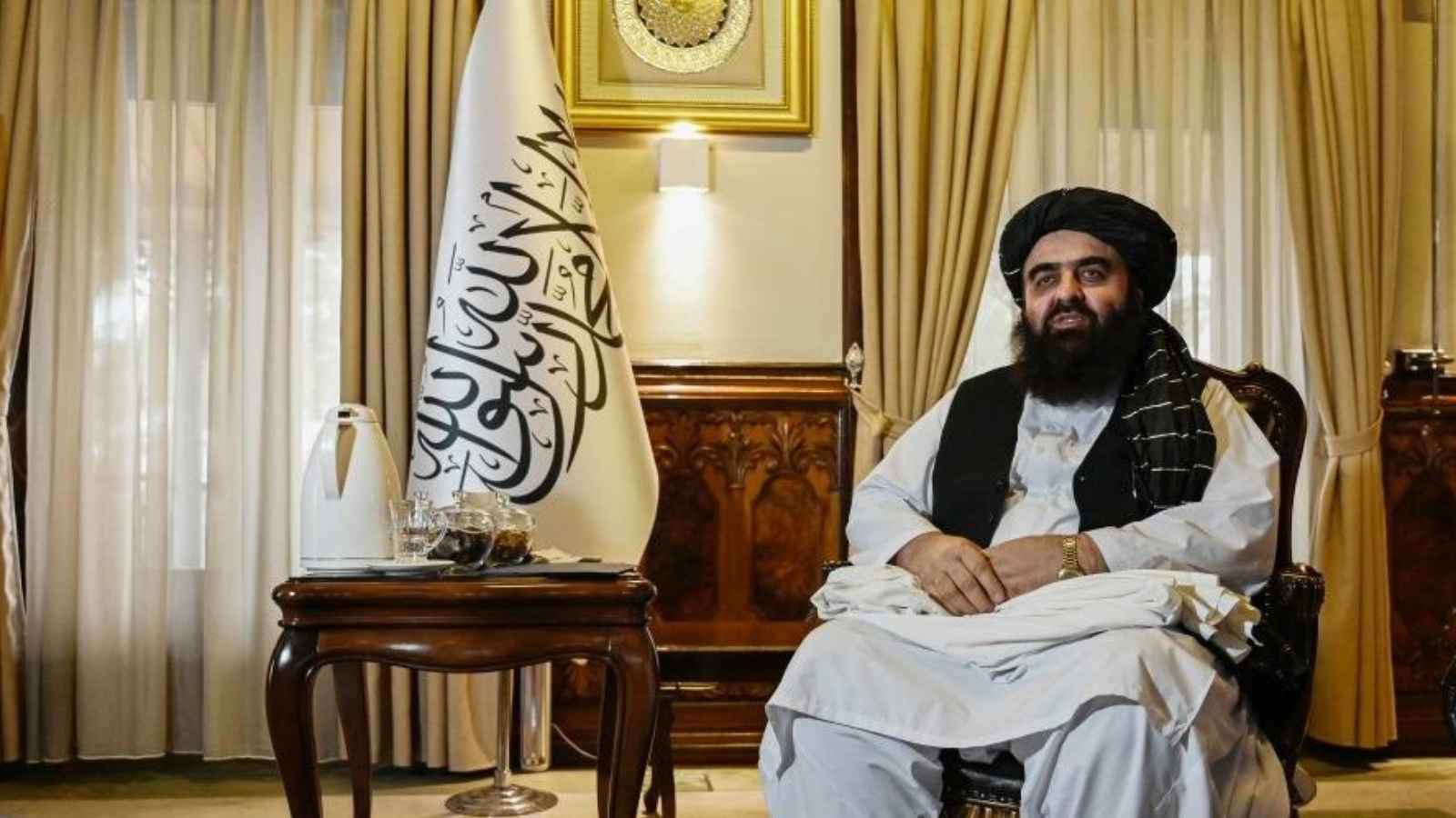 أغفلت اسم بزشكيان.. "طالبان" تهنئ إيران بحكومة جديدة