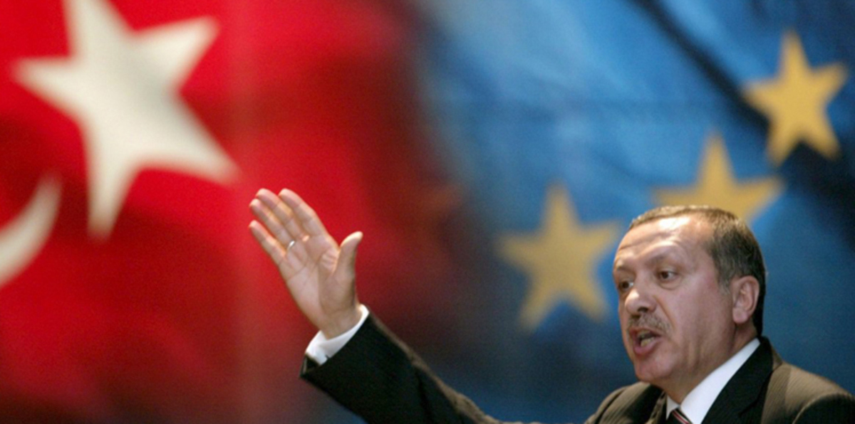 المفوضية الأوروبية: إذا أعادت تركيا حكم الإعدام سيتم وقف عملية قبولها على الفور