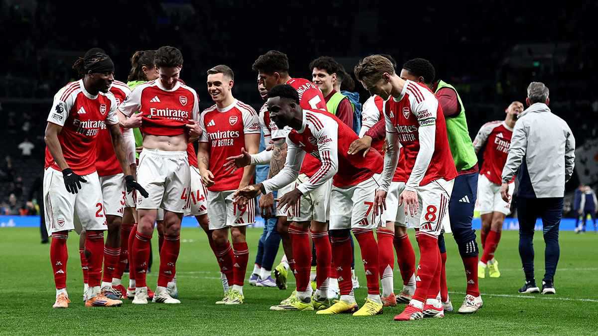 بعد اكتساح توتنهام.. ماذا يحتاج آرسنال لحسم لقب الدوري الإنجليزي؟ 