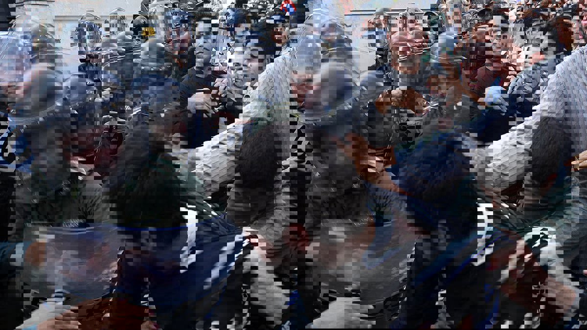 منظمة حقوقية: إيران تعدم 3 أشخاص وتعتقل 8 في بلوشستان