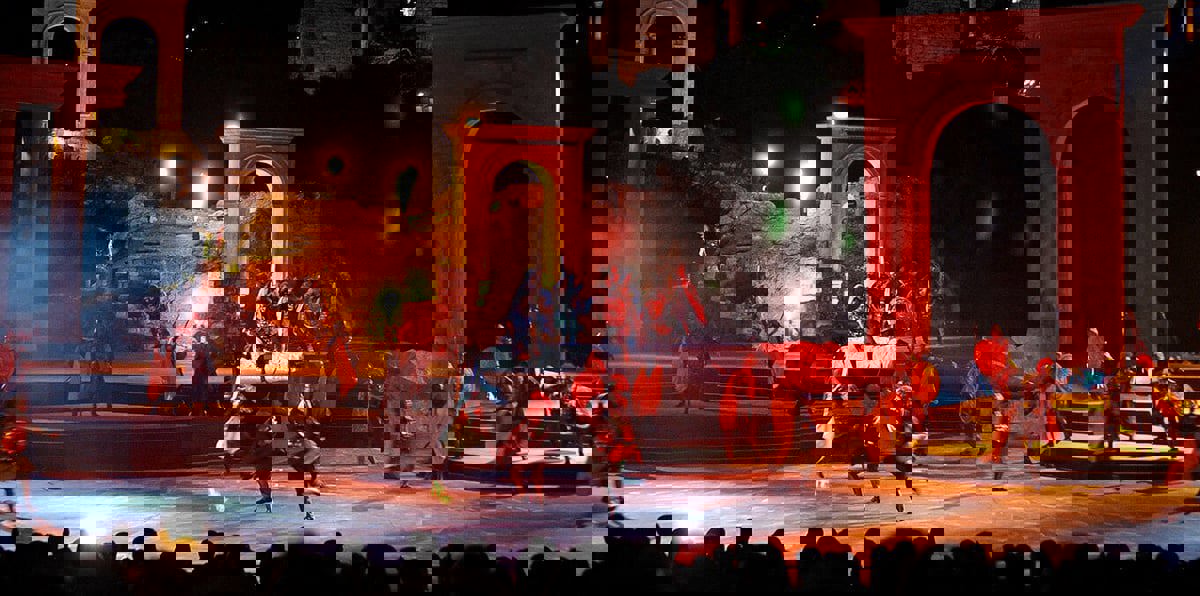 بالصور.. قلعة حلب السورية تستعيد ألقها الفني للمرة الأولى منذ 7 سنوات