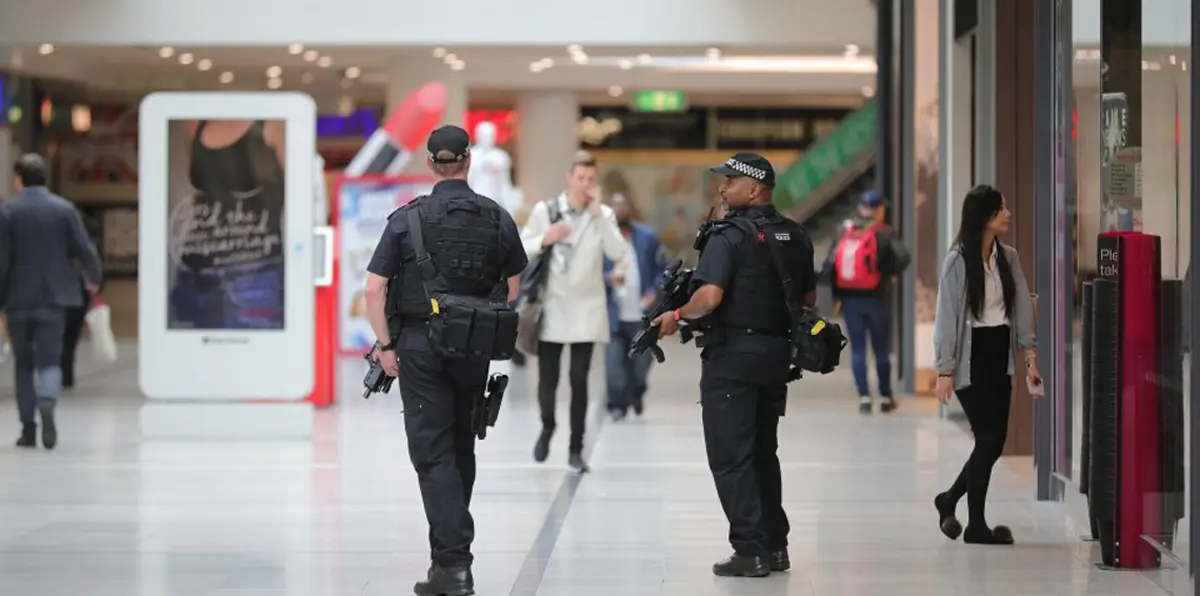 بالفيديو.. إخلاء مركز آرنديل التجاري بمانشستر وسط أنباء عن انفجار