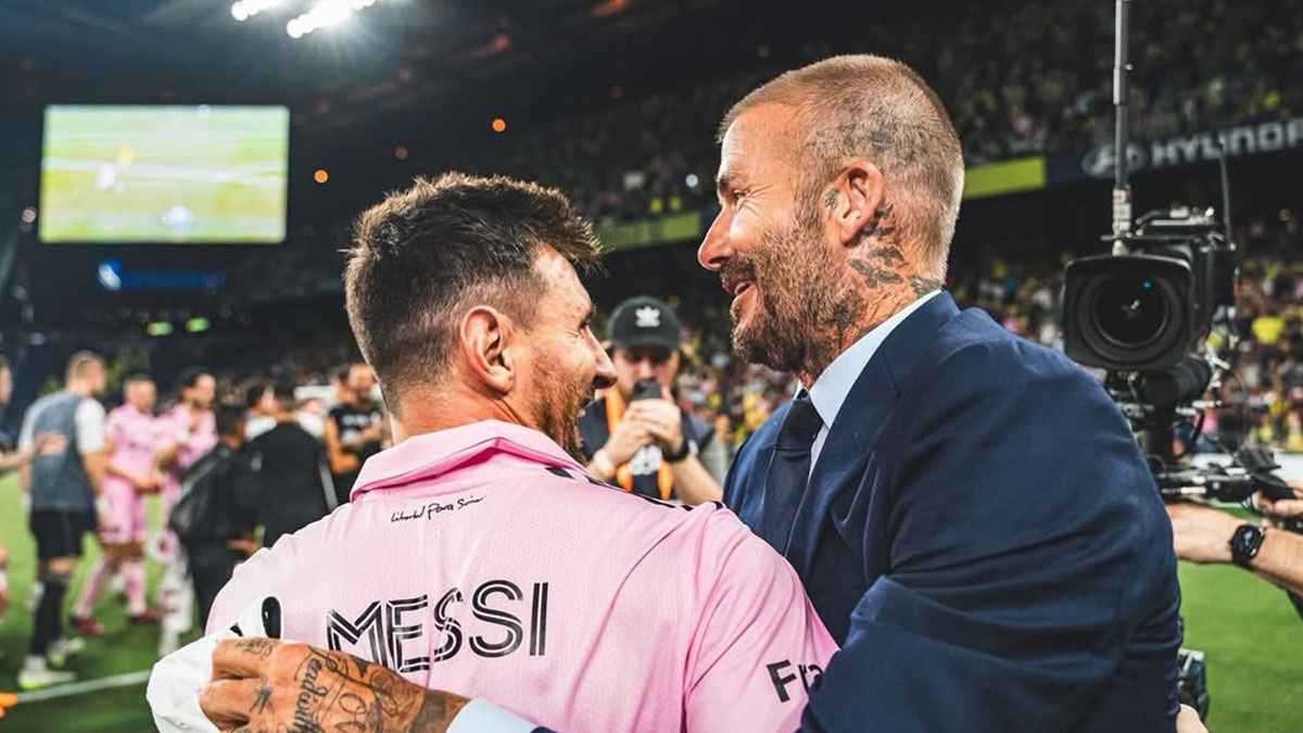 ظهور رائع لميسي برفقة عائلة ديفيد بيكهام (صور)