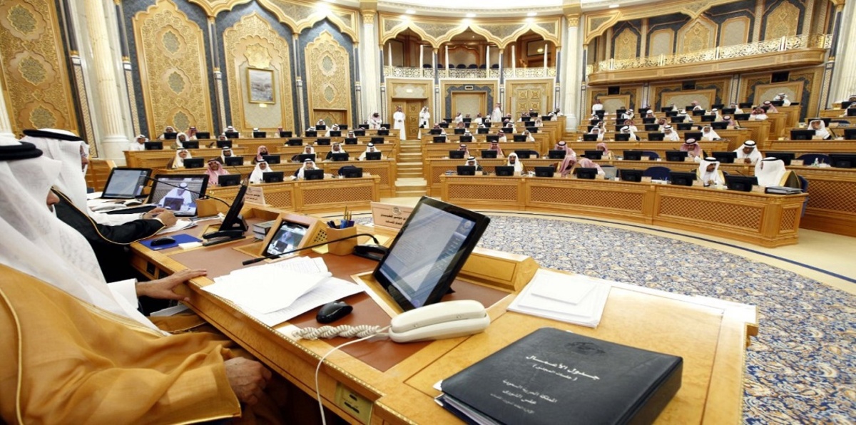 الشورى السعودي يعتمد تطبيق ضريبة القيمة المضافة ويحدد موعد تفعيل "حساب المواطن"