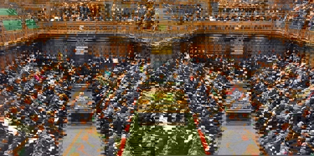 مصر ترد على بريطانيا بشأن "الإخوان": تفسيراتكم سطحية والجماعة حاولت بيع الأرض