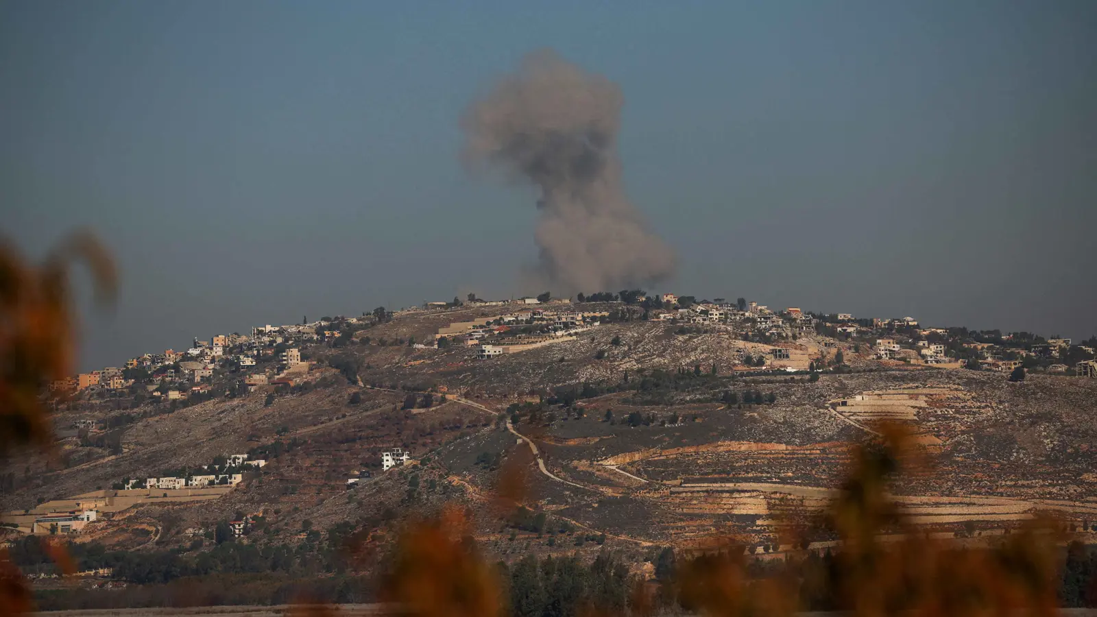 هل ينهار اتفاق التهدئة بين إسرائيل وحزب الله؟