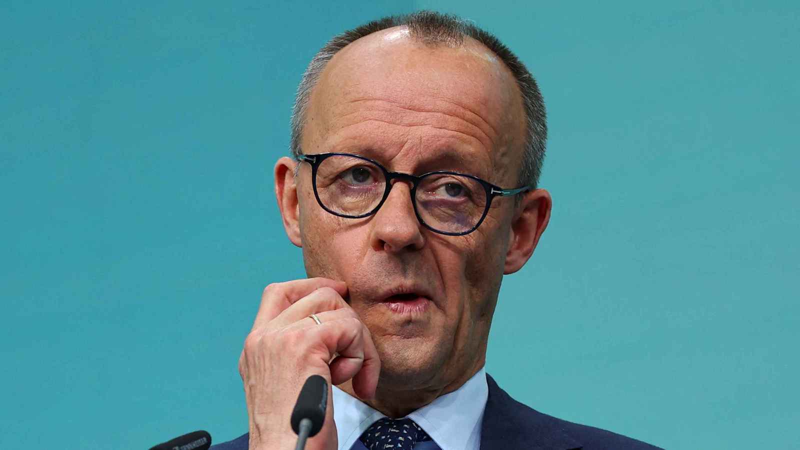 ميرتس: بوتين يشبه هتلر ولن يتوقف عند حدود أوكرانيا