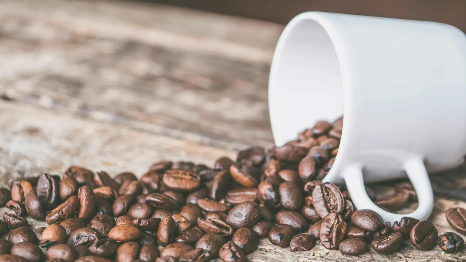 سر بسيط يحوّل قهوتك إلى مشروب "خارق"