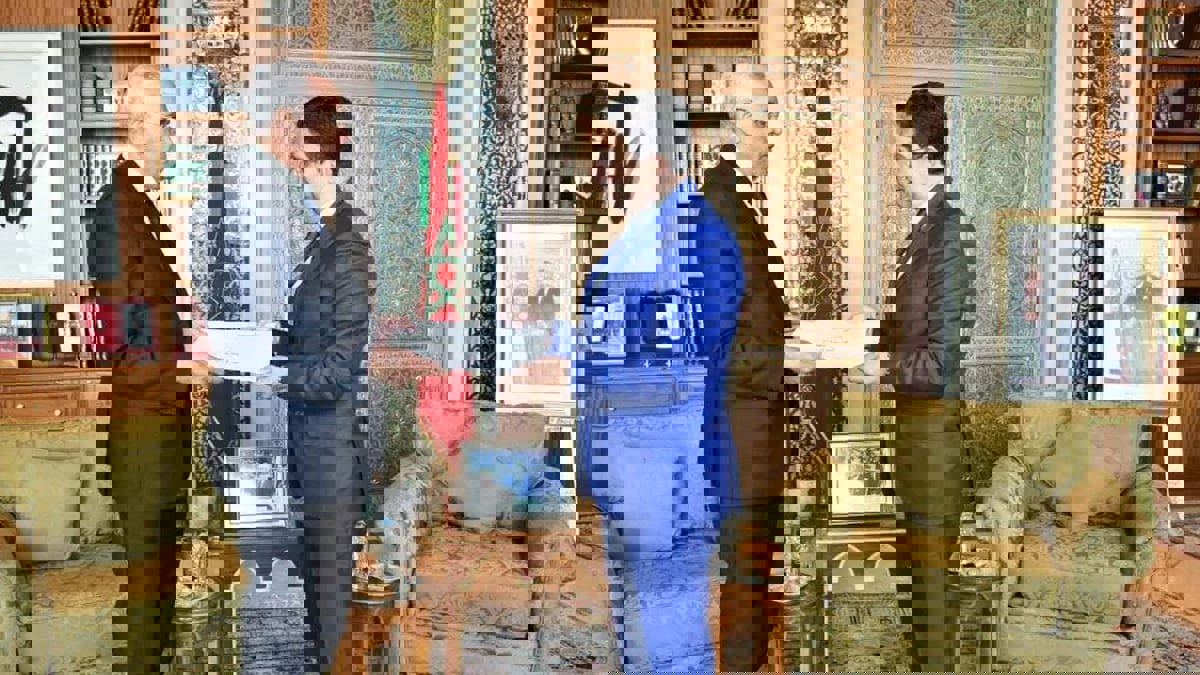 المغرب يتسلم دعوة رسمية من الجزائر لحضور القمة العربية