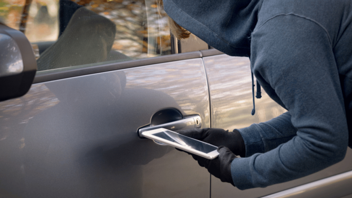 نصائح "سريعة" لمنع سرقة السيارة العاملة دون مفتاح