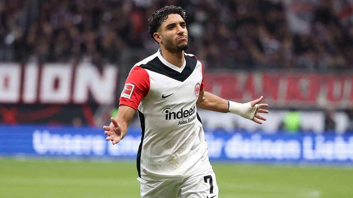 بايرن ميونخ يستهدف ضم عمر مرموش