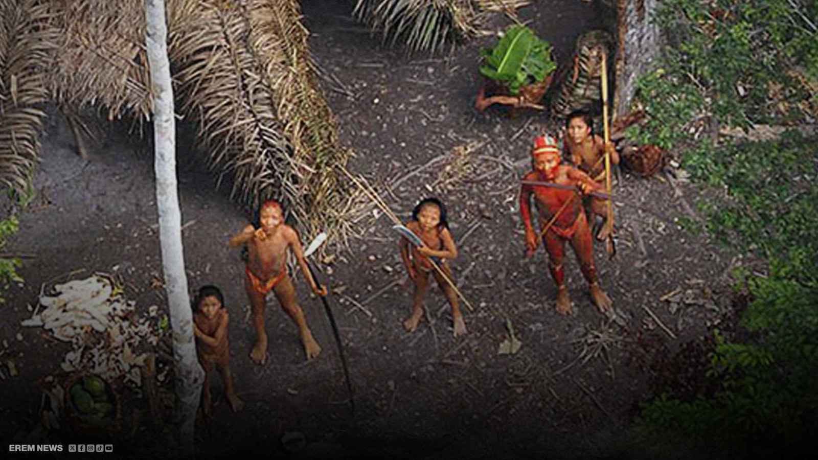 "قصة غريبة".. يوتيوبر أمريكي خلف القضبان (صورة)