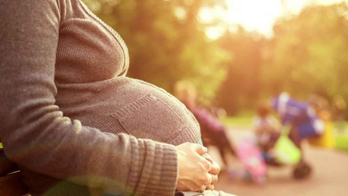 دراسة تحذر من الحمل مع تقدم العمر