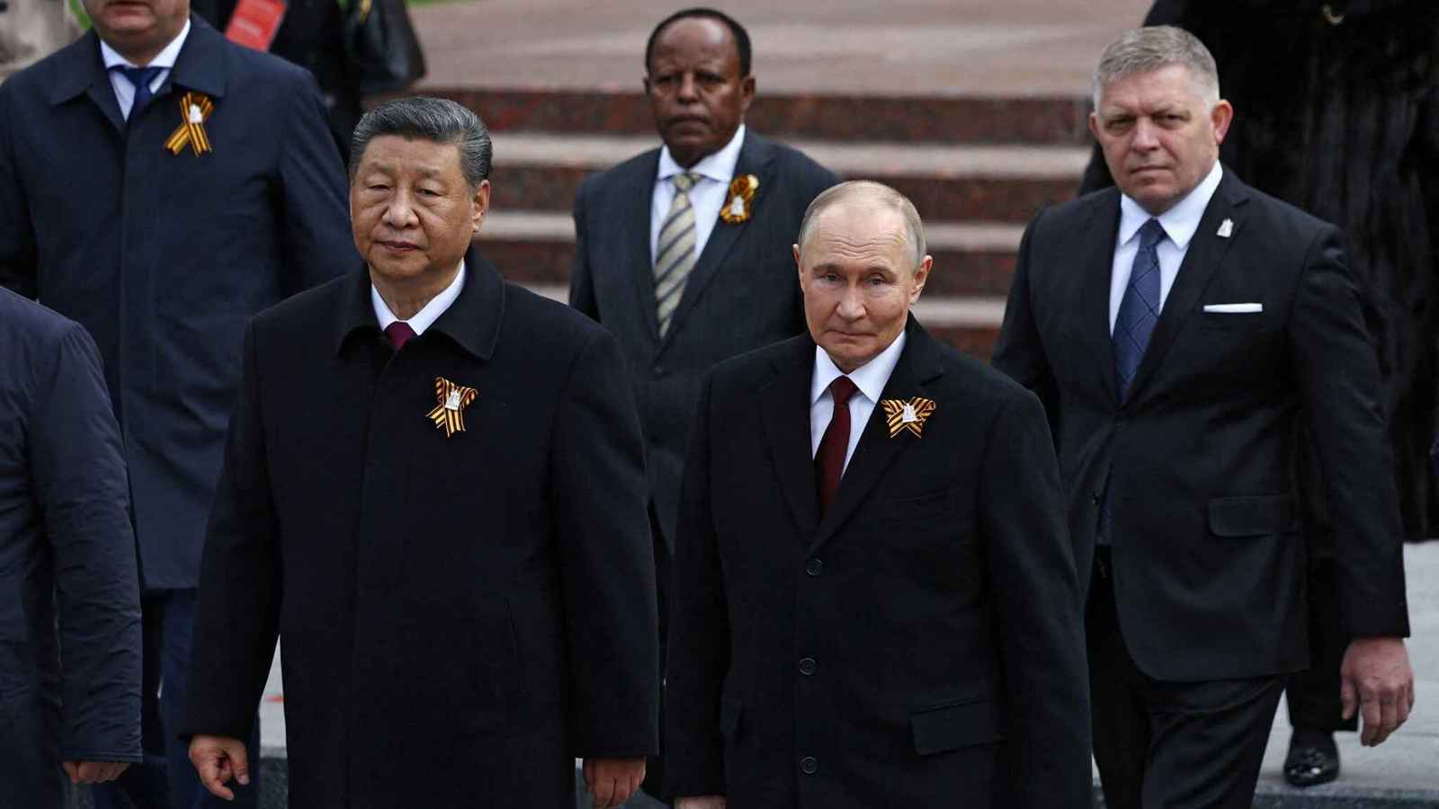 تجنيد جواسيس واستدراج علماء.. وثيقة تكشف أنشطة صينية في روسيا